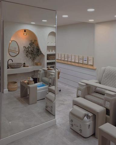 Gallery 15